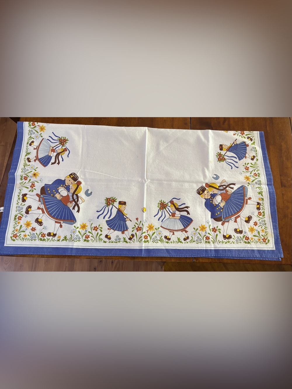 Mid century German Cotton Table Cloth Couple Dancing 28”x28.5”